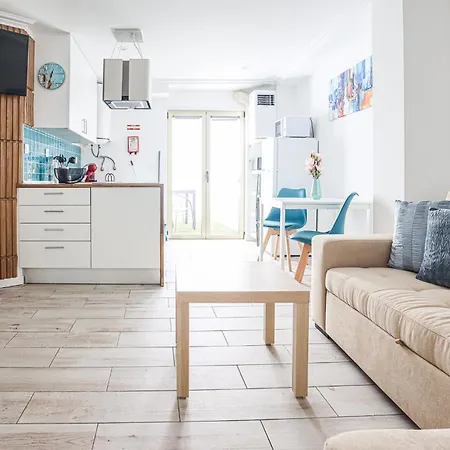 Magnolia - - By Bedzy Alvor