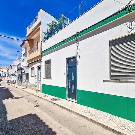 Magnolia - - By Bedzy アパート