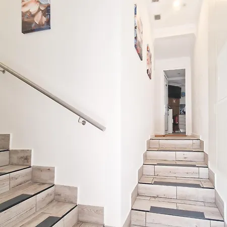 Magnolia - - By Bedzy Alvor